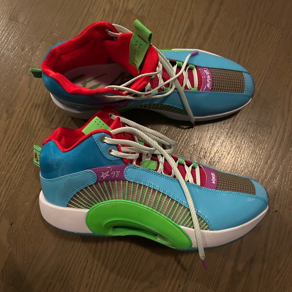 Nike Jordan’s used mint condition